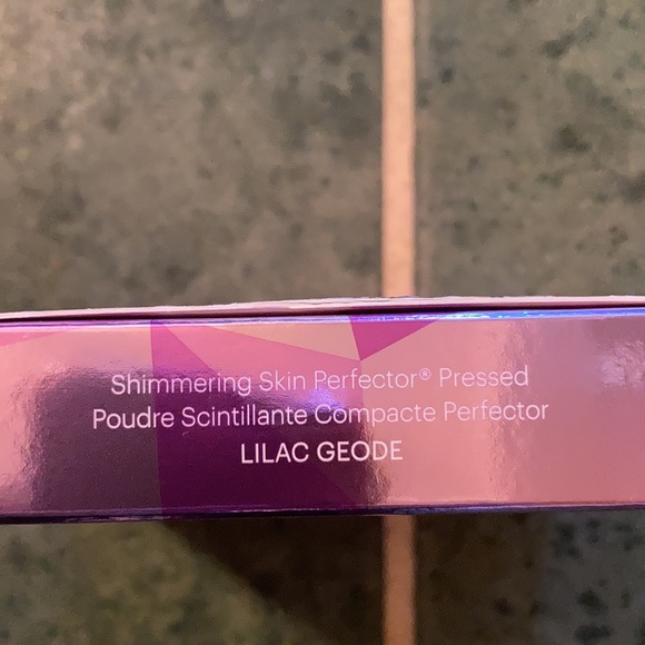 ☘️HP☘️ BECCA’s Shimmering Skin Perfector Pressed Lilac Geode - Picture 10 of 16